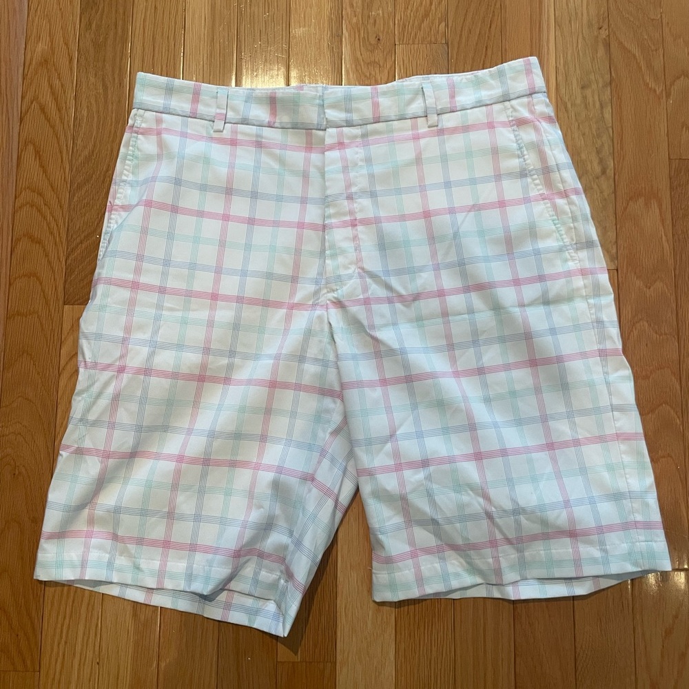 Walter Hagen Men’s Plaid Patterned Golf Shorts Size 34